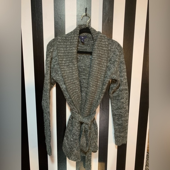 GAP Sweaters - Y2K GAP Gray Belted Knit Cardigan Sweater Size Small 2/4/6 Women’s